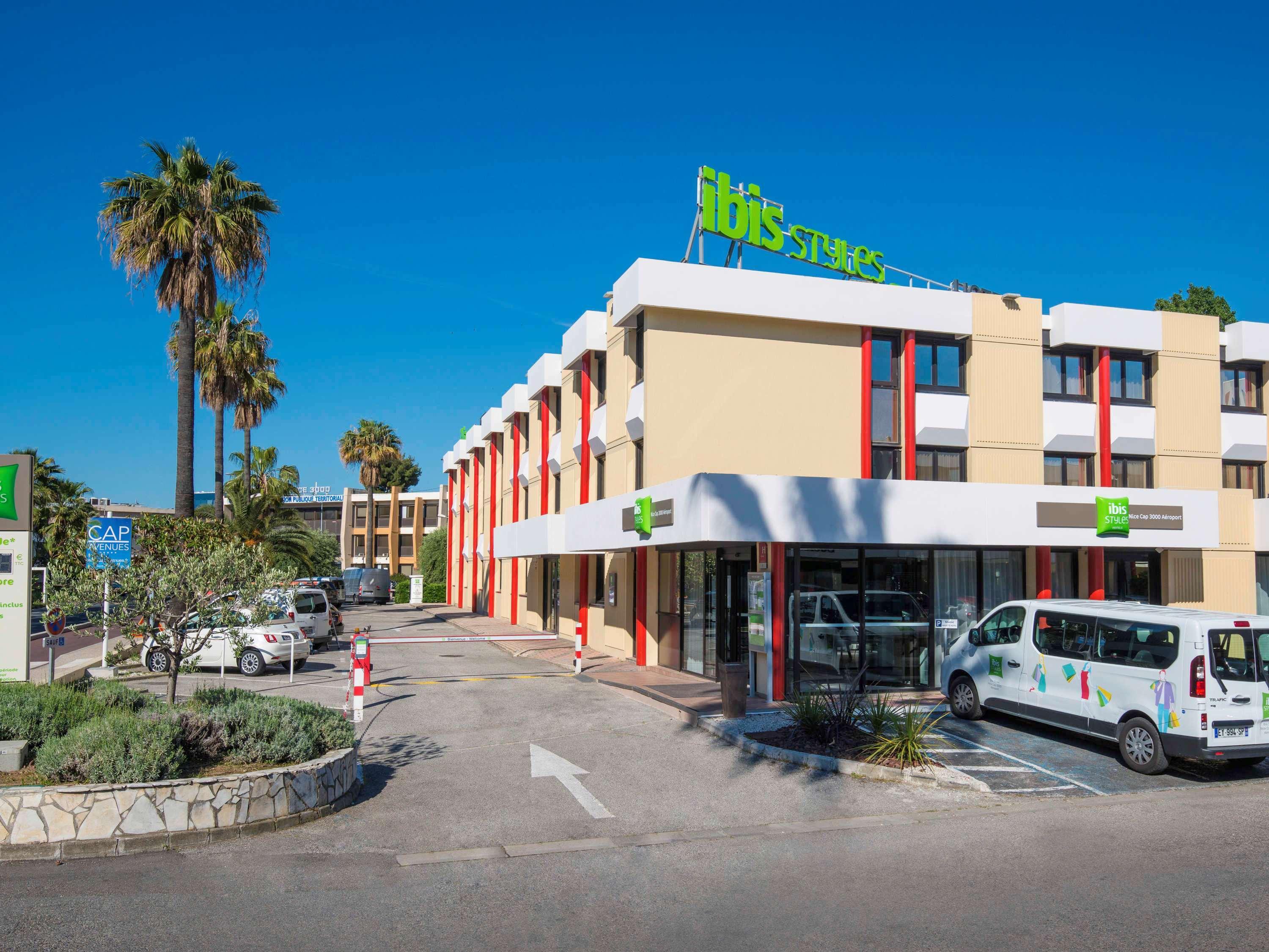 Ibis Styles Nice Cap 3000 Aeroport Saint-Laurent-du-Var Exterior foto